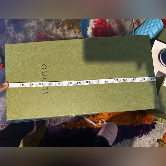 Gucci Green Box with Tan Pouch - Picture 7 of 10